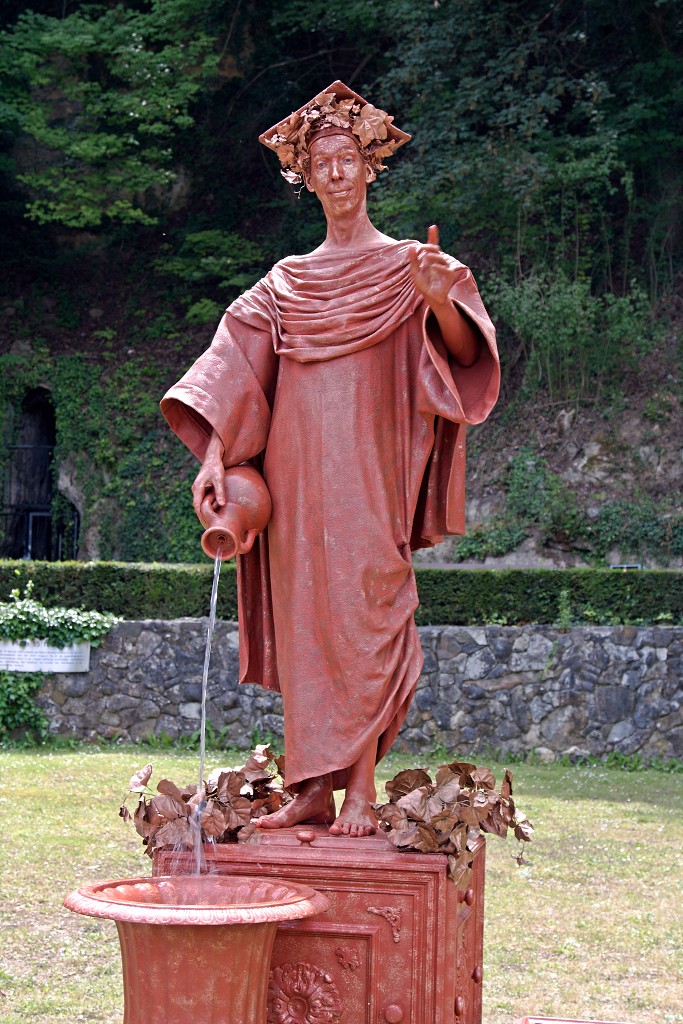 valkenburg living statue levend standbeeld evenement event festival festiviteit kunst art straatkunst streetart artiest beeld beeldhouwwerk